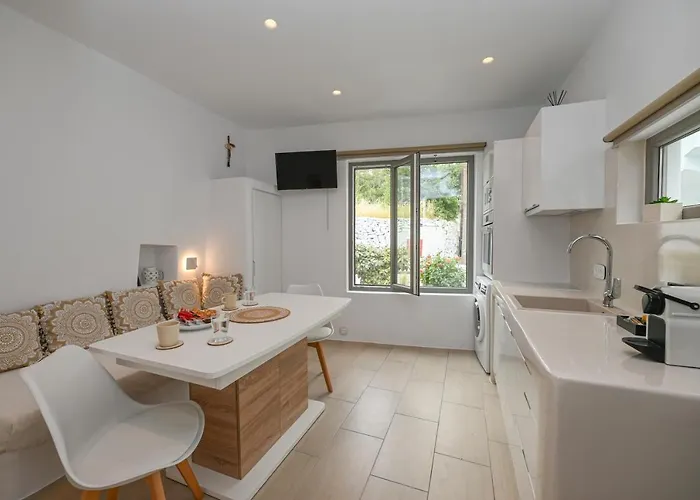 Le Petit ενα μικρό αλλά όμορφο σπίτι *